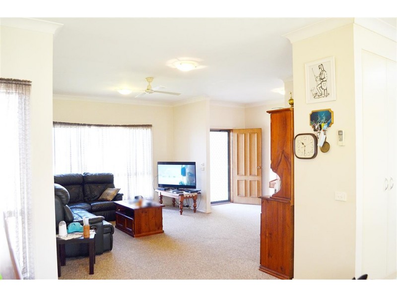 5 Harris Street, Tumut NSW 2720