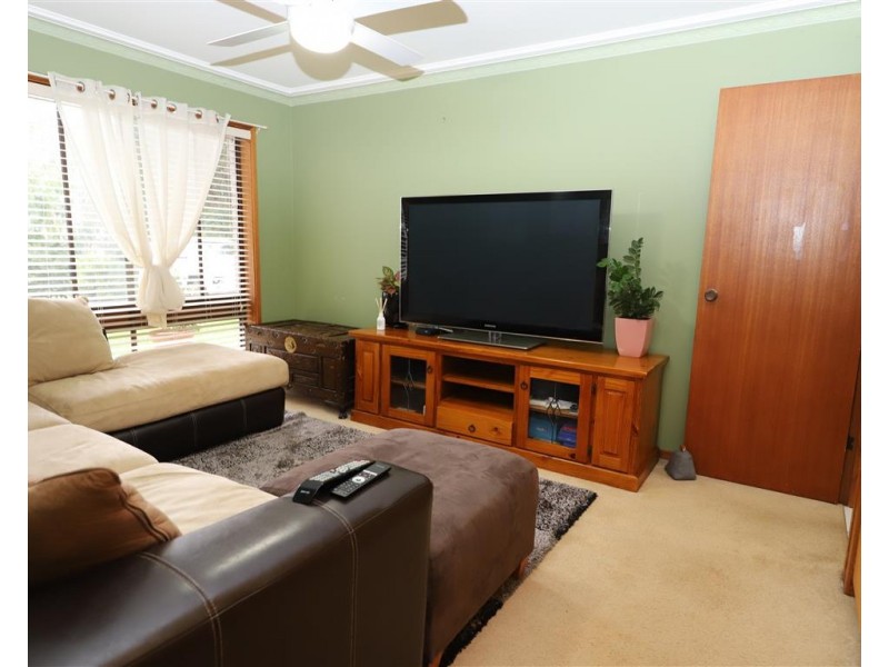 1 Snubba Crescent, Tumut NSW 2720