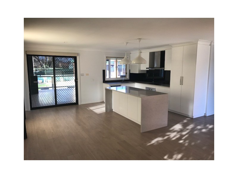 156 Fitzroy Street, Tumut NSW 2720