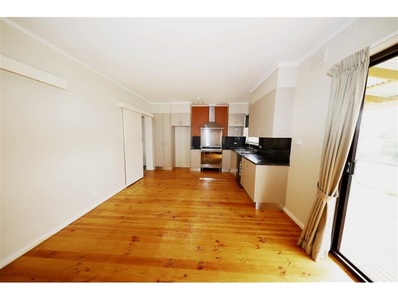 2 Nellis Street, Batlow NSW 2730