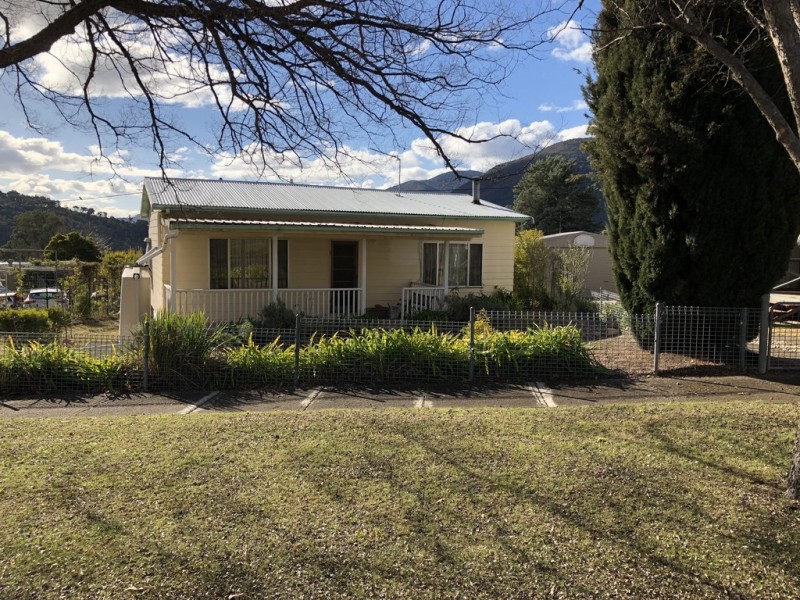 6 Lampe Street, Talbingo NSW 2720