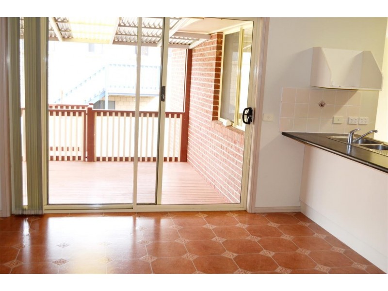 4 Harris Street, Tumut NSW 2720