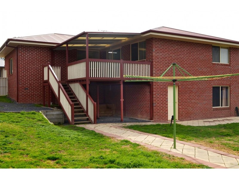 4 Harris Street, Tumut NSW 2720