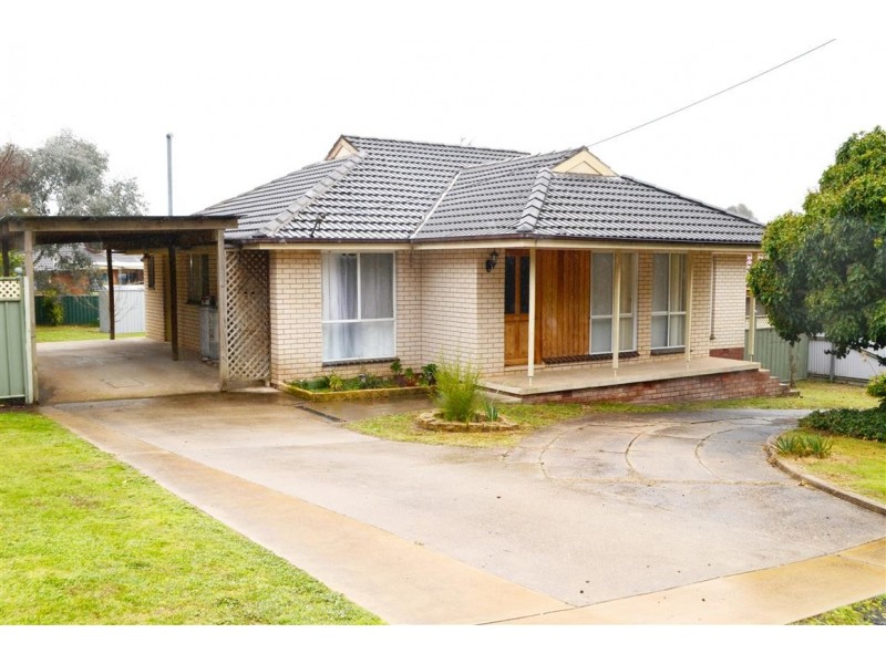 23 Quandong Avenue, Tumut NSW 2720