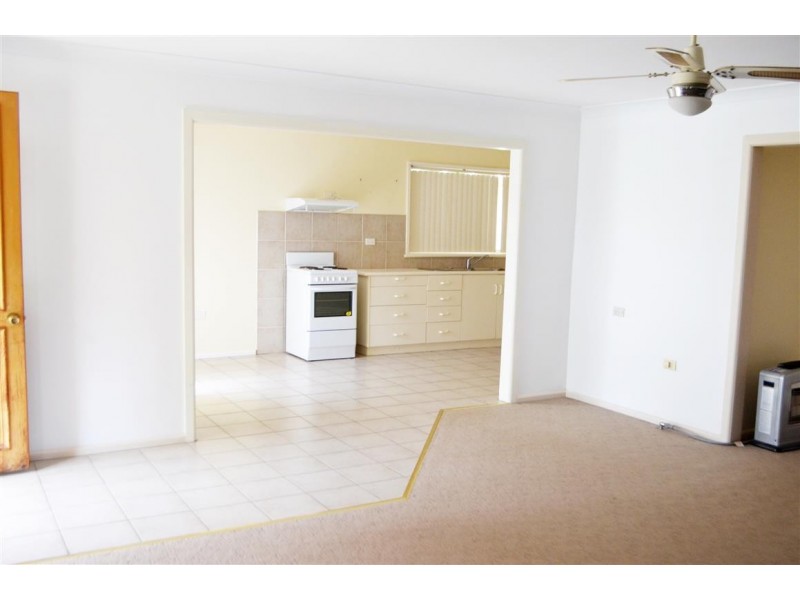 23 Quandong Avenue, Tumut NSW 2720