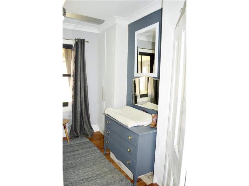 42 Carey Street, Tumut NSW 2720