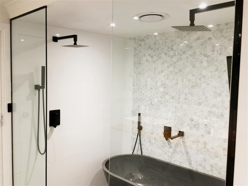 42 Carey Street, Tumut NSW 2720