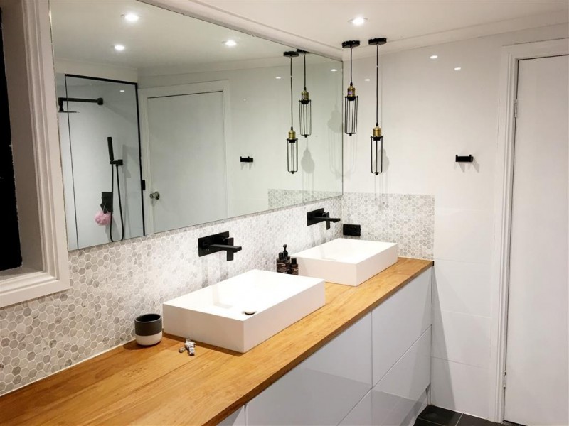 42 Carey Street, Tumut NSW 2720