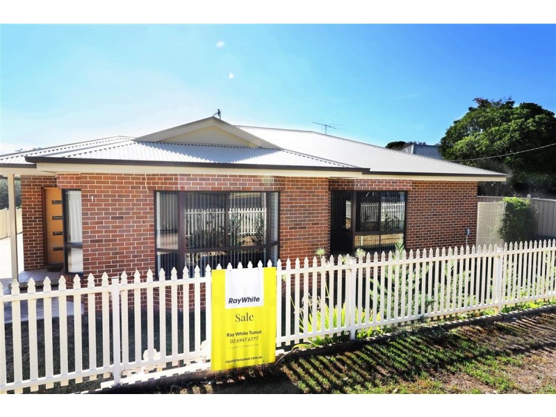 1/52 Simpson Street, Tumut NSW 2720