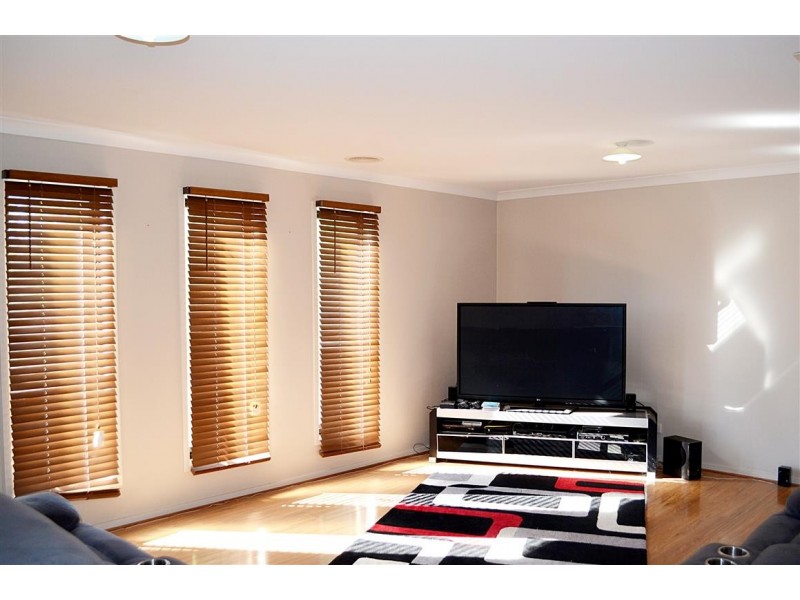 10 Green Street, Tumut NSW 2720