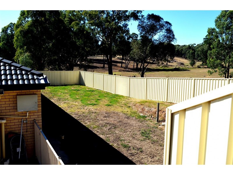 10 Green Street, Tumut NSW 2720