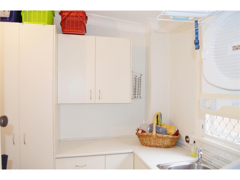 1/4 Carey Street, Tumut NSW 2720