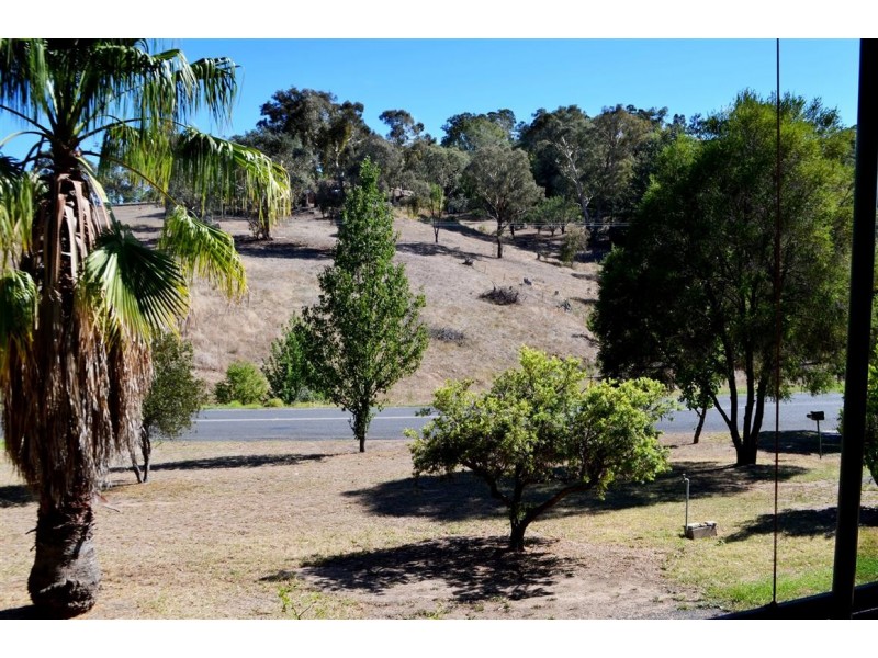 110 Herbert Street, Tumut NSW 2720