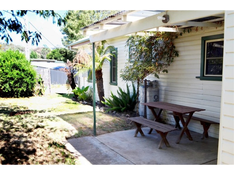 110 Herbert Street, Tumut NSW 2720