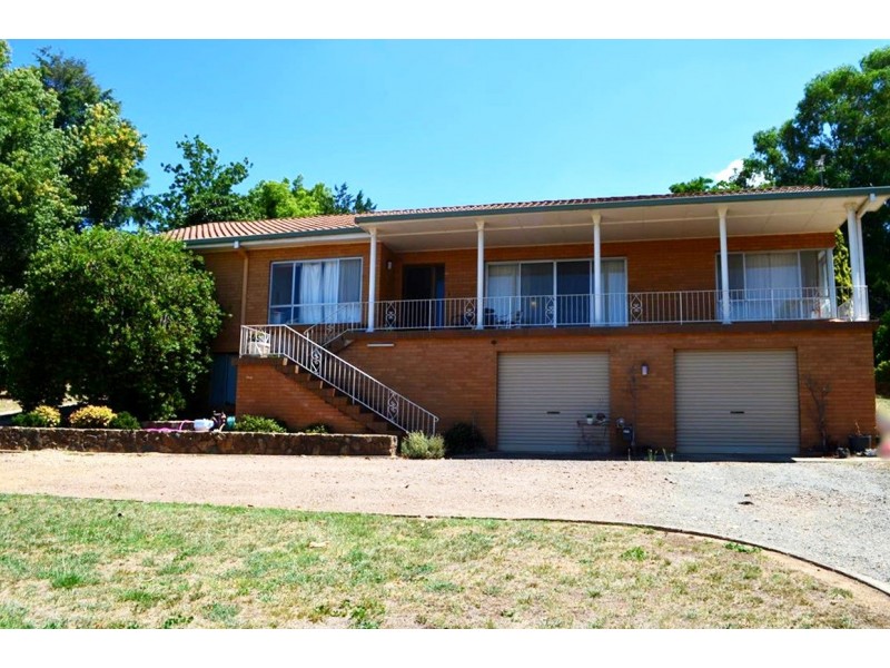 2 Frankol Avenue, Tumut NSW 2720
