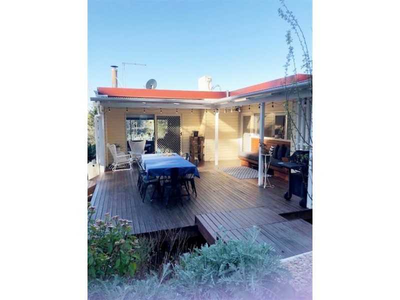 8 Eurabbie Street, Batlow NSW 2730