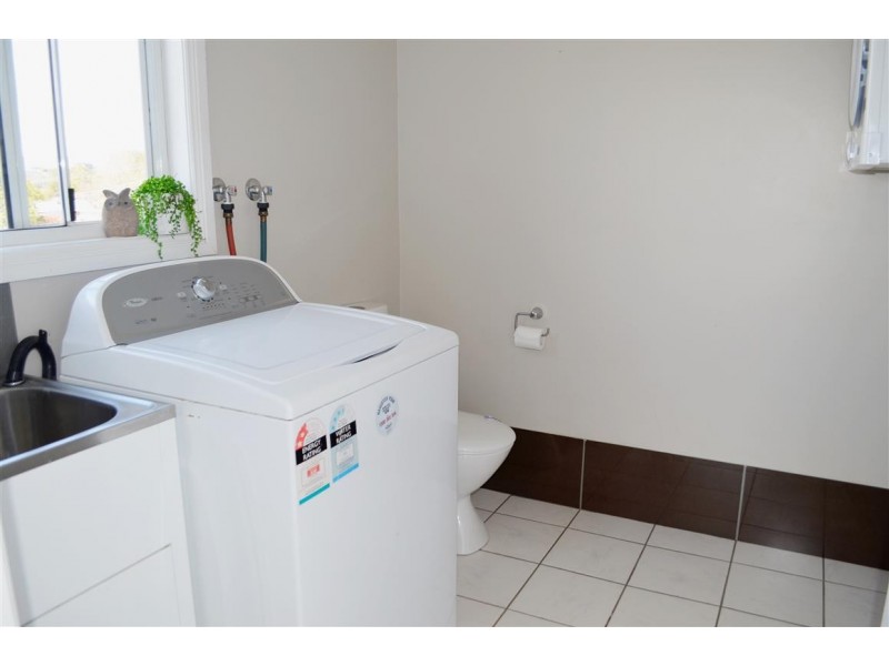 83 Broughton Street, Tumut NSW 2720