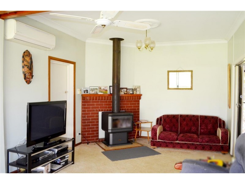 137-147 Blowering Road, Tumut NSW 2720