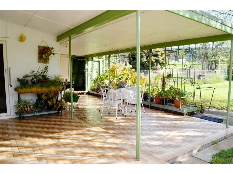 137-147 Blowering Road, Tumut NSW 2720