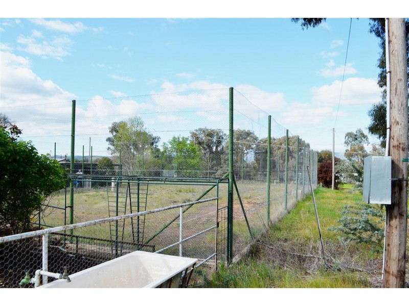 137-147 Blowering Road, Tumut NSW 2720