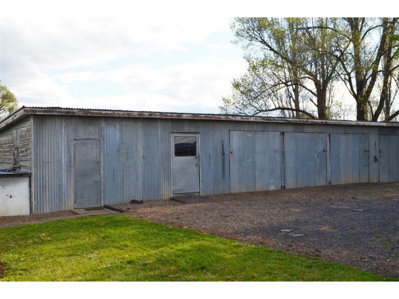 164 Bombowlee Avenue, Tumut NSW 2720