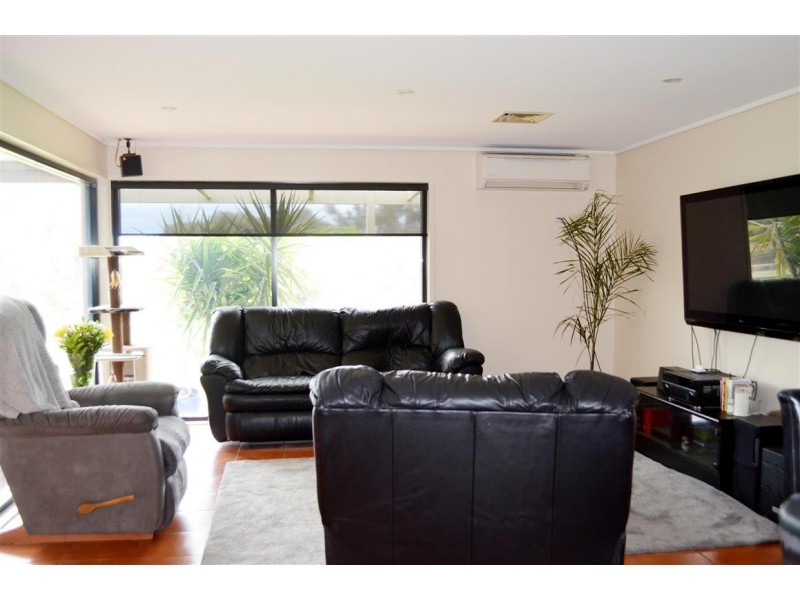 104 Blowering Road, Tumut NSW 2720