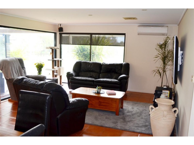 104 Blowering Road, Tumut NSW 2720