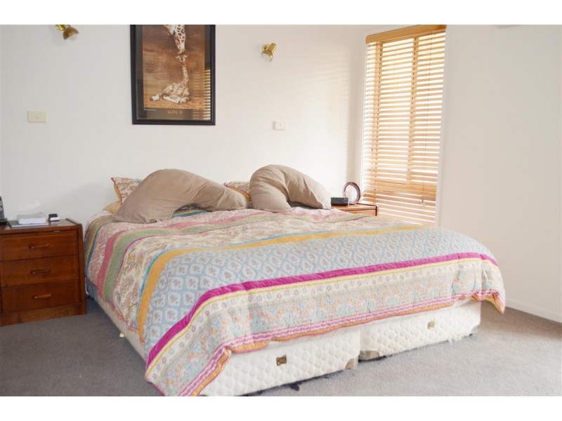 104 Blowering Road, Tumut NSW 2720