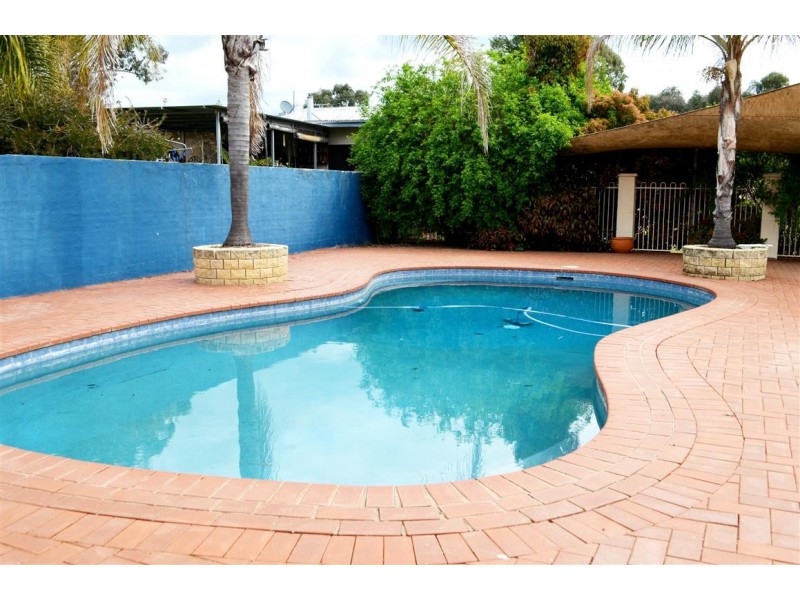 104 Blowering Road, Tumut NSW 2720