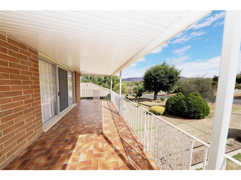 80 Lambie Street, Tumut NSW 2720