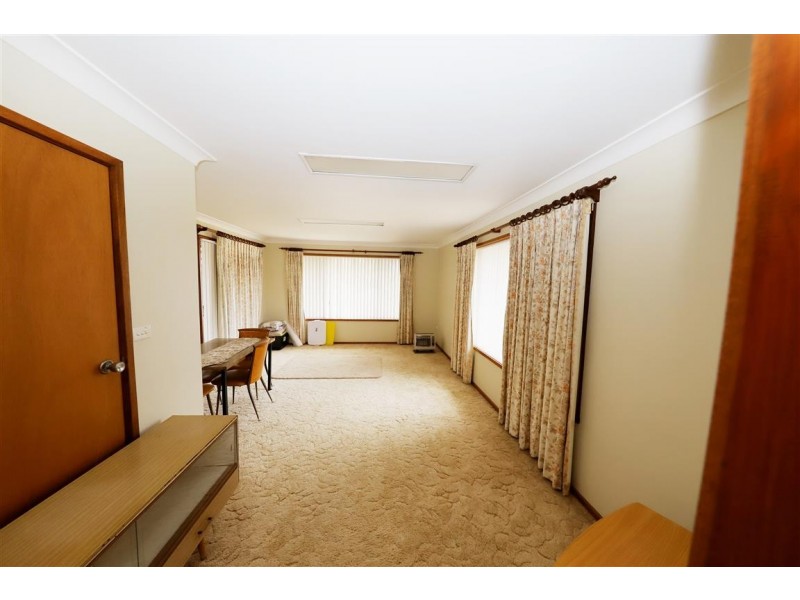 80 Lambie Street, Tumut NSW 2720