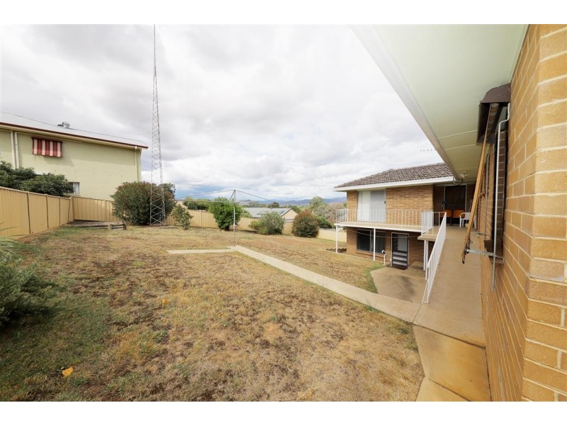 80 Lambie Street, Tumut NSW 2720
