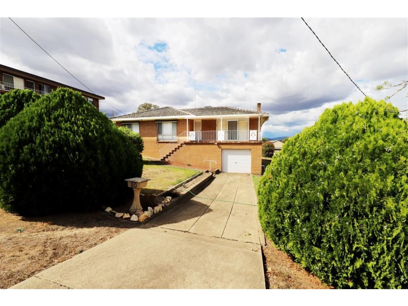 80 Lambie Street, Tumut NSW 2720