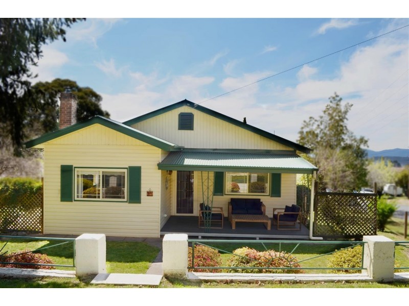 28 Batlow Avenue, Batlow NSW 2730