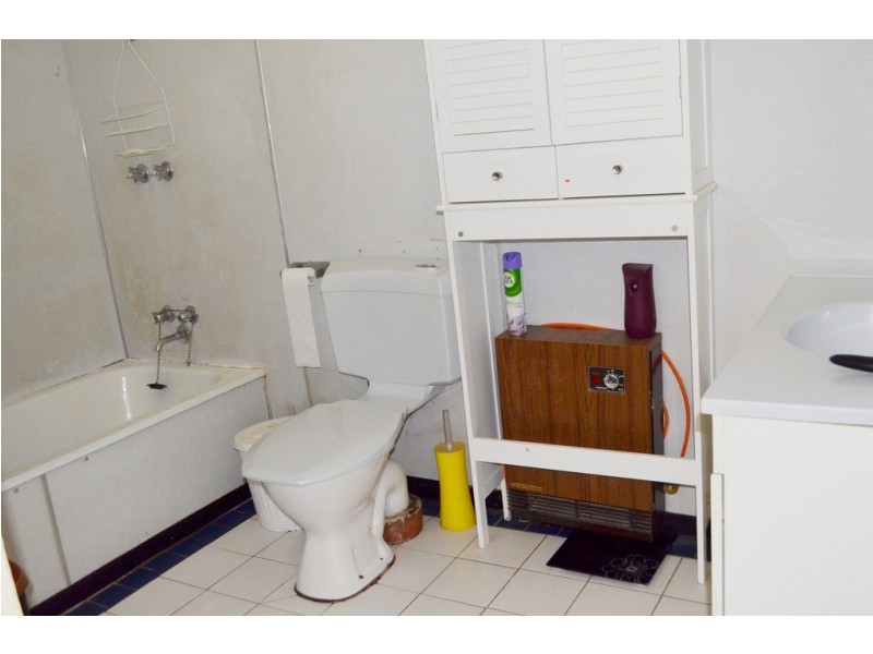 110 Herbert Street, Tumut NSW 2720