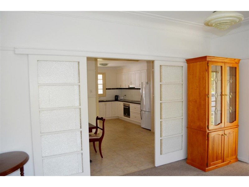 5 Howick Street, Tumut NSW 2720