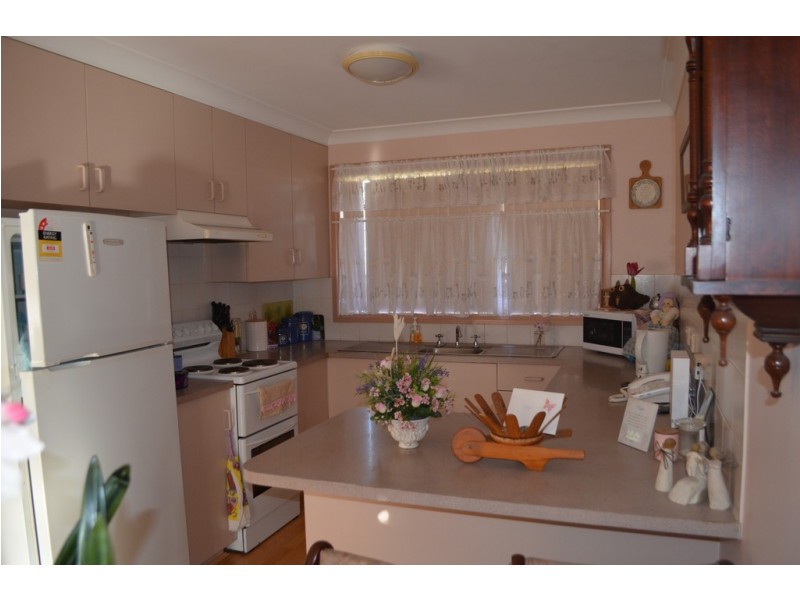 2/54 Merivale Street, Tumut NSW 2720