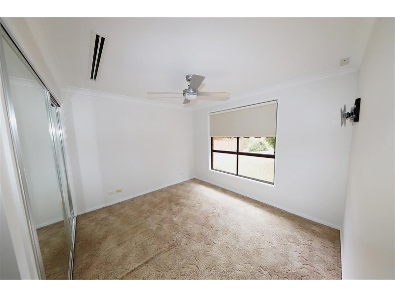 27 Wattle Crescent, Tumut NSW 2720