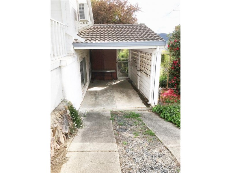 39 Dalhunty Street, Tumut NSW 2720