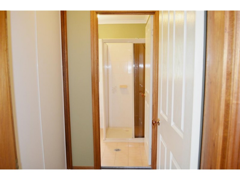 43 Booral Avenue, Tumut NSW 2720