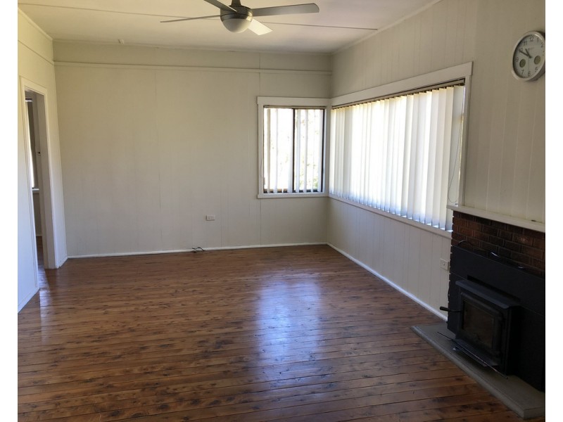 97 Broughton Street, Tumut NSW 2720