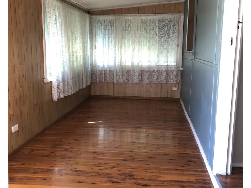 97 Broughton Street, Tumut NSW 2720