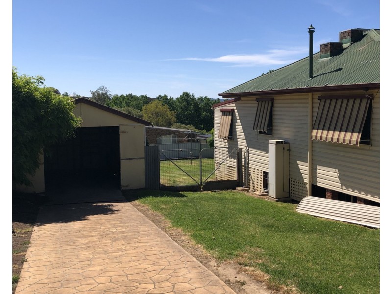 97 Broughton Street, Tumut NSW 2720