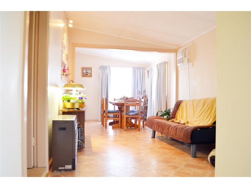 4 Lambie Street, Tumut NSW 2720