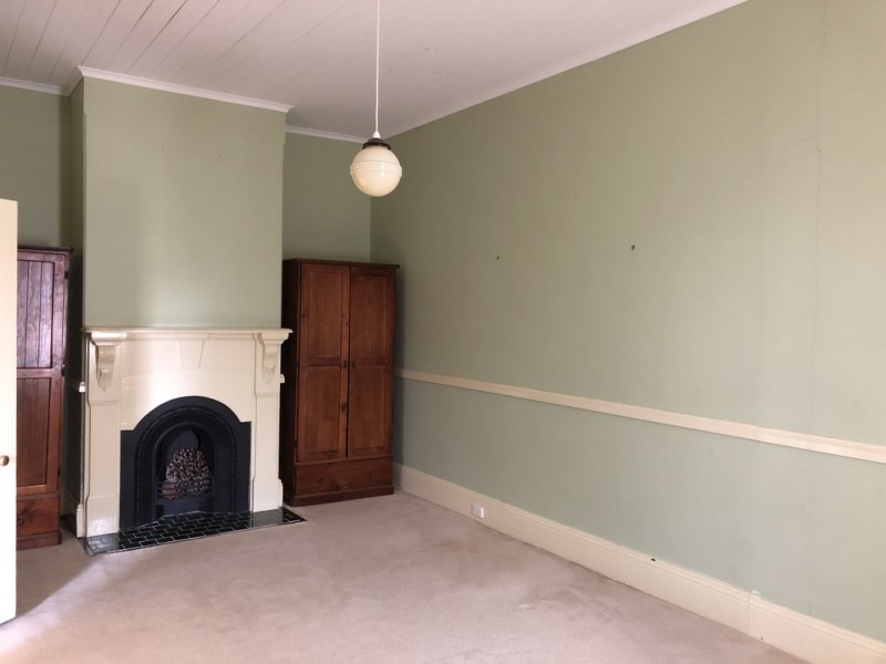 6 Virgil Street, Gundagai NSW 2722