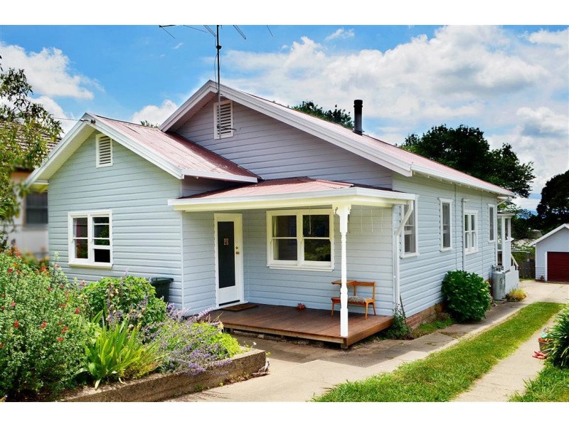 15 Nellis Street, Batlow NSW 2730