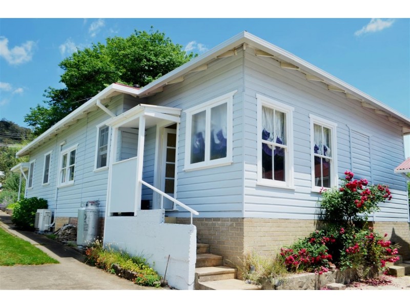 15 Nellis Street, Batlow NSW 2730