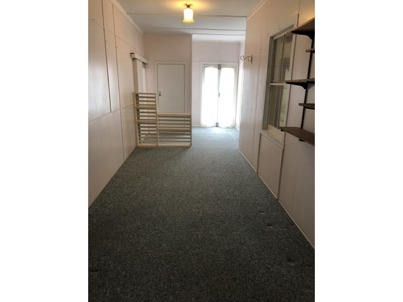 120 Broughton, Tumut NSW 2720