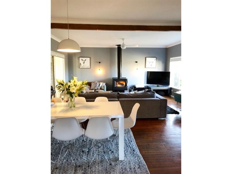 8 Eurabbie Street, Batlow NSW 2730