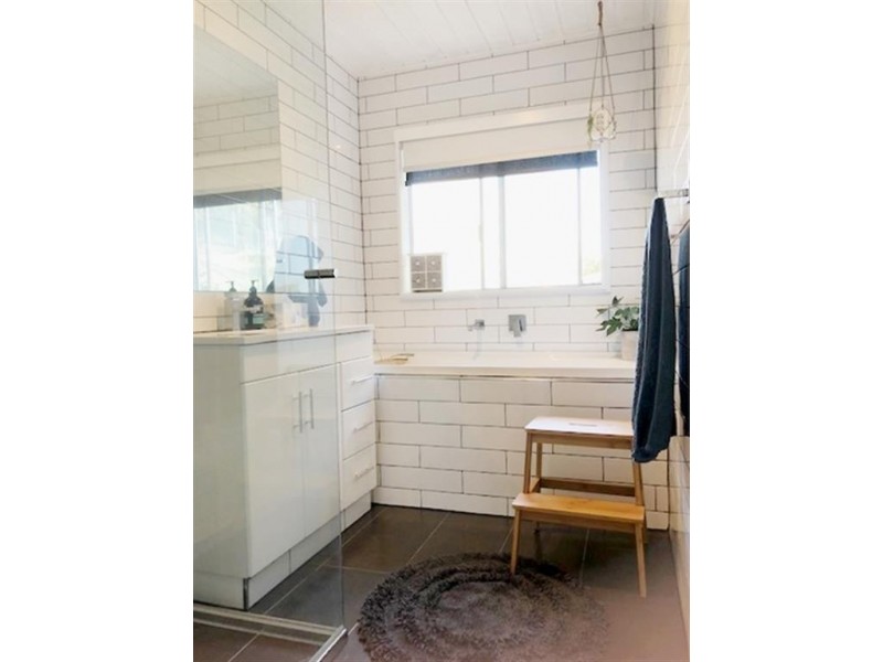 8 Eurabbie Street, Batlow NSW 2730